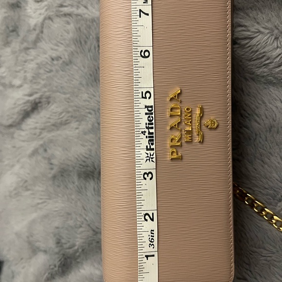 Prada Beige Leather Chain Shoulder Bag - Picture 3 of 11